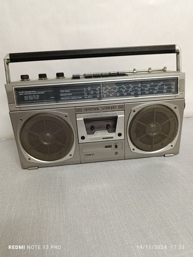 Ghettoblaster boombox - /,
