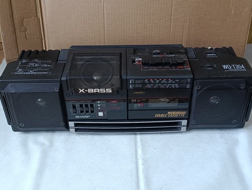 Boombox ghetto blaster - -, sharp